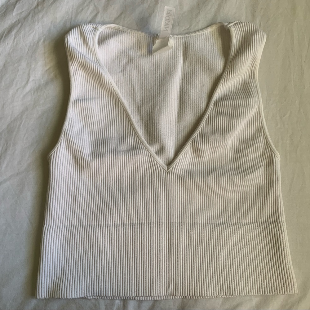 Cropped ribbed tank